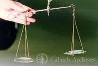 Balance with two glass pans