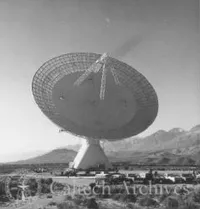 130-foot radio telescope views