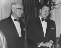 Arnold Beckman with Ronald Reagan