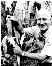 George Beadle with prize corn