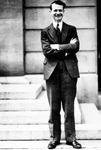 Linus Pauling, informal pose