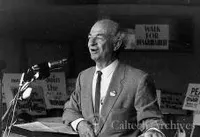 Linus Pauling speaking at a peace rally