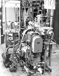 Gas recirculation system in the Kellogg Radiation Lab