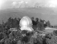 Mt. Wilson dome of the 100″ from a distance