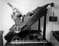 Mt. Wilson comparator, side view