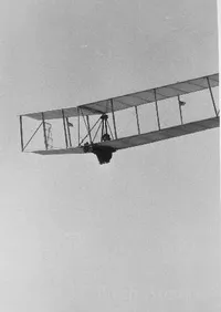 Taras Kiceniuk hang gliding at Torrey Pines