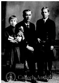 Young George Beadle with his father and his sister Ruth